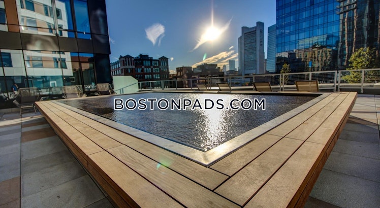 Fan Pier Boulevard, Boston