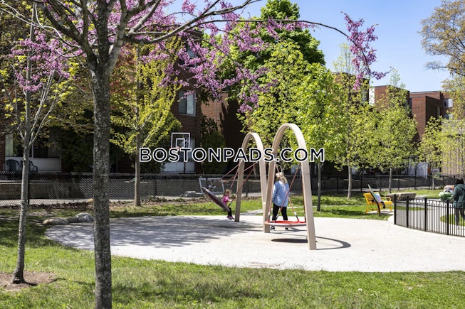 Brookline - $4,600+ /mo