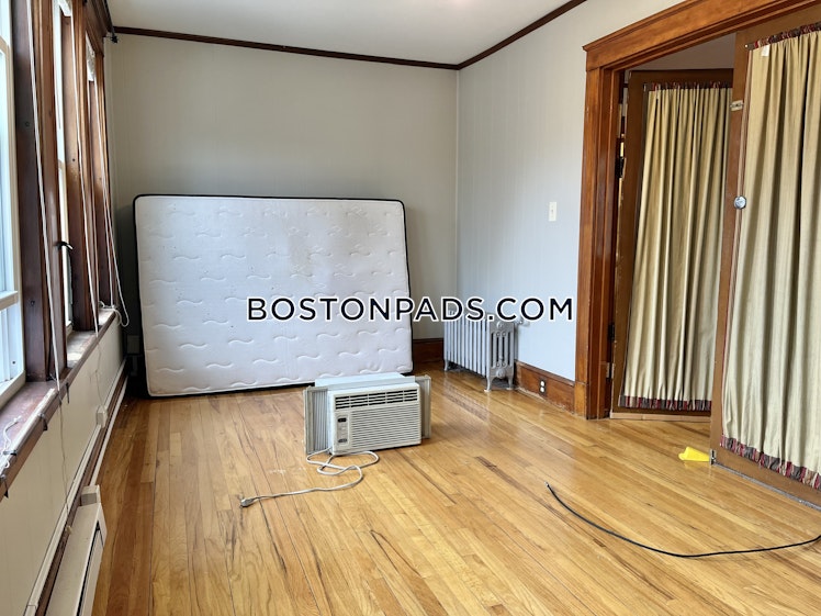 Nonantum St., Boston