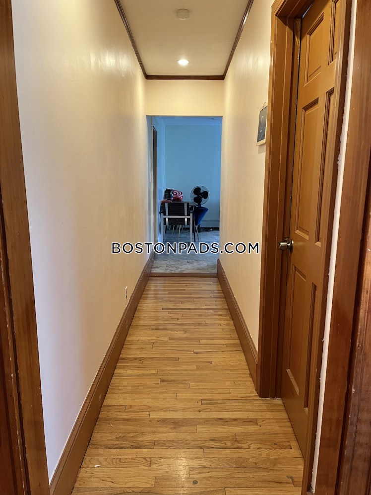 Nonantum St., Boston