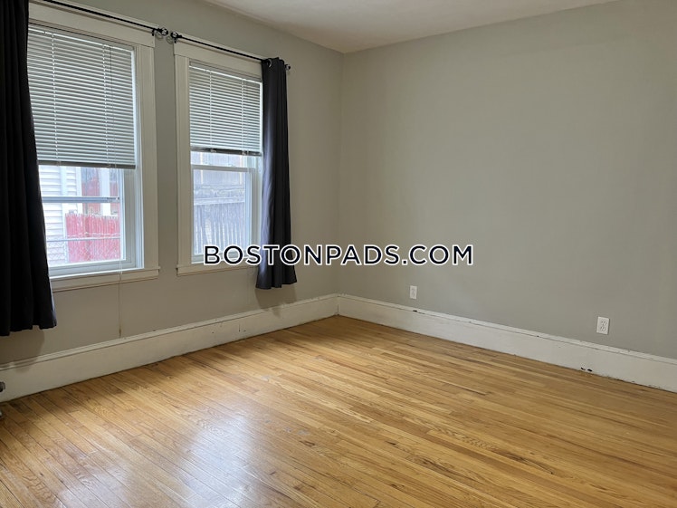 Nonantum St., Boston