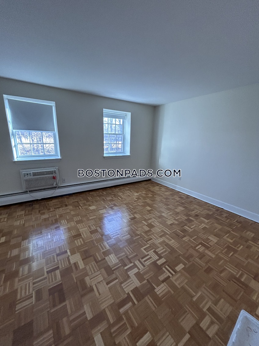 Lexington - $2,275+ /month