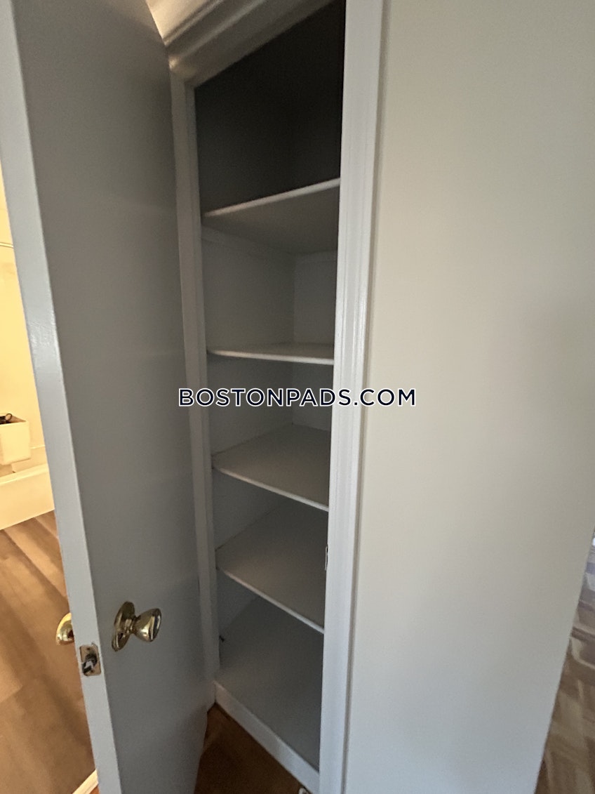 Lexington - $2,275+ /month