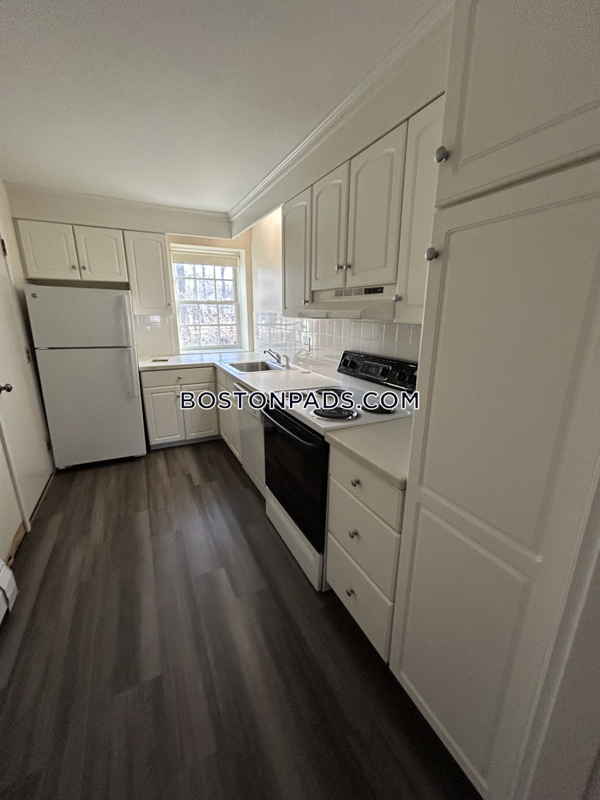 Lexington - $2,275+ /month