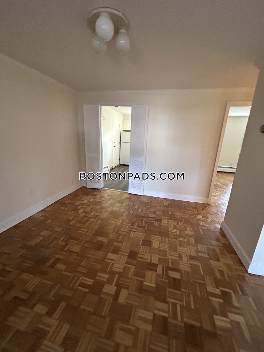 Lexington - $2,275+ /month