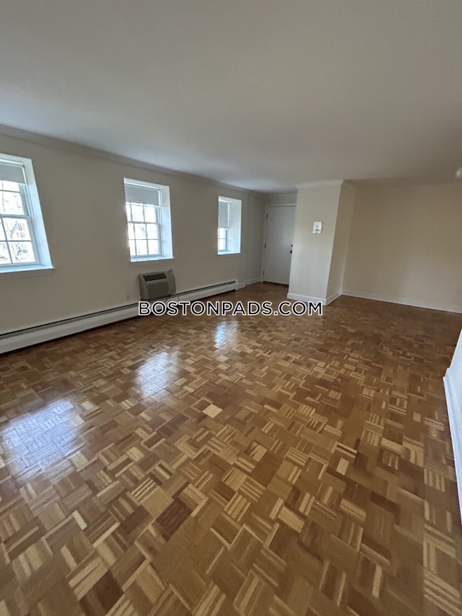 Lexington - $2,275+ /mo