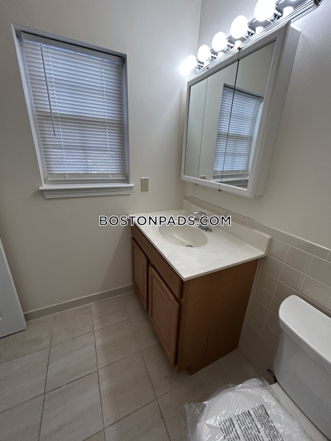 Lexington - $2,950+ /mo