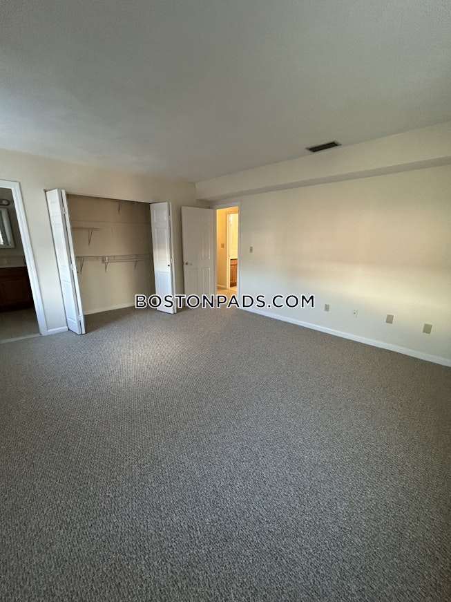 Lexington - $2,950+ /mo