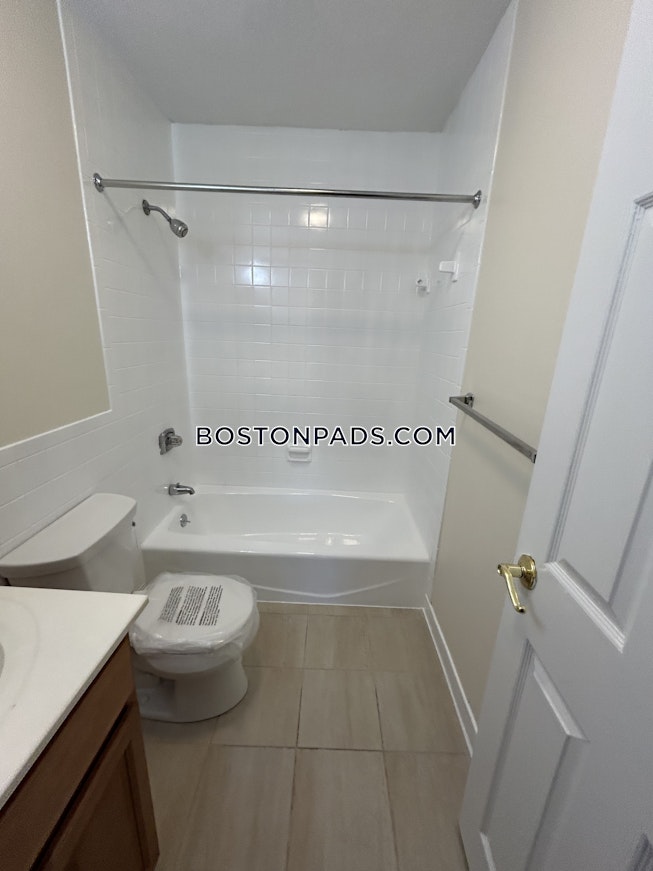 Lexington - $2,950+ /mo