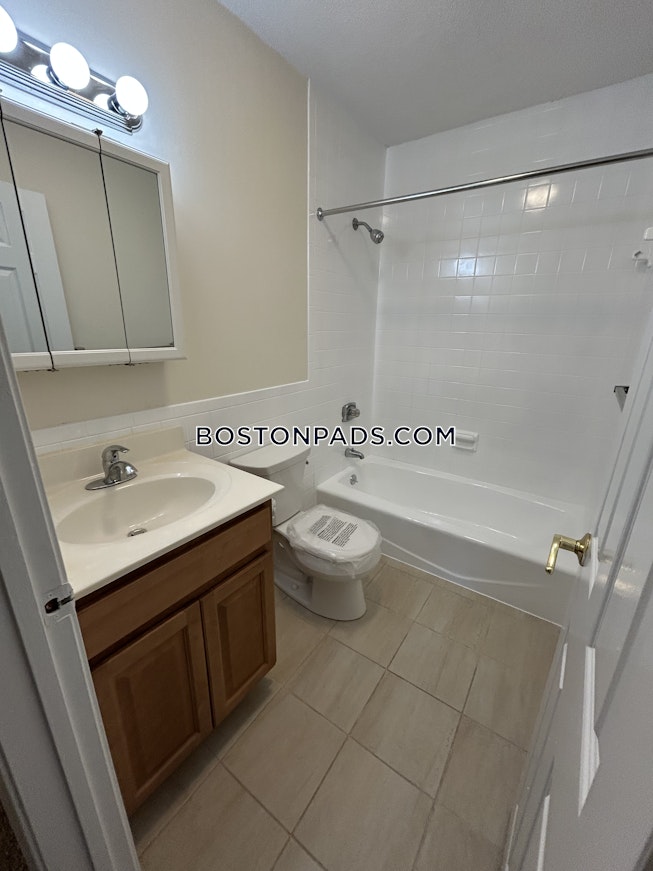 Lexington - $2,950+ /mo