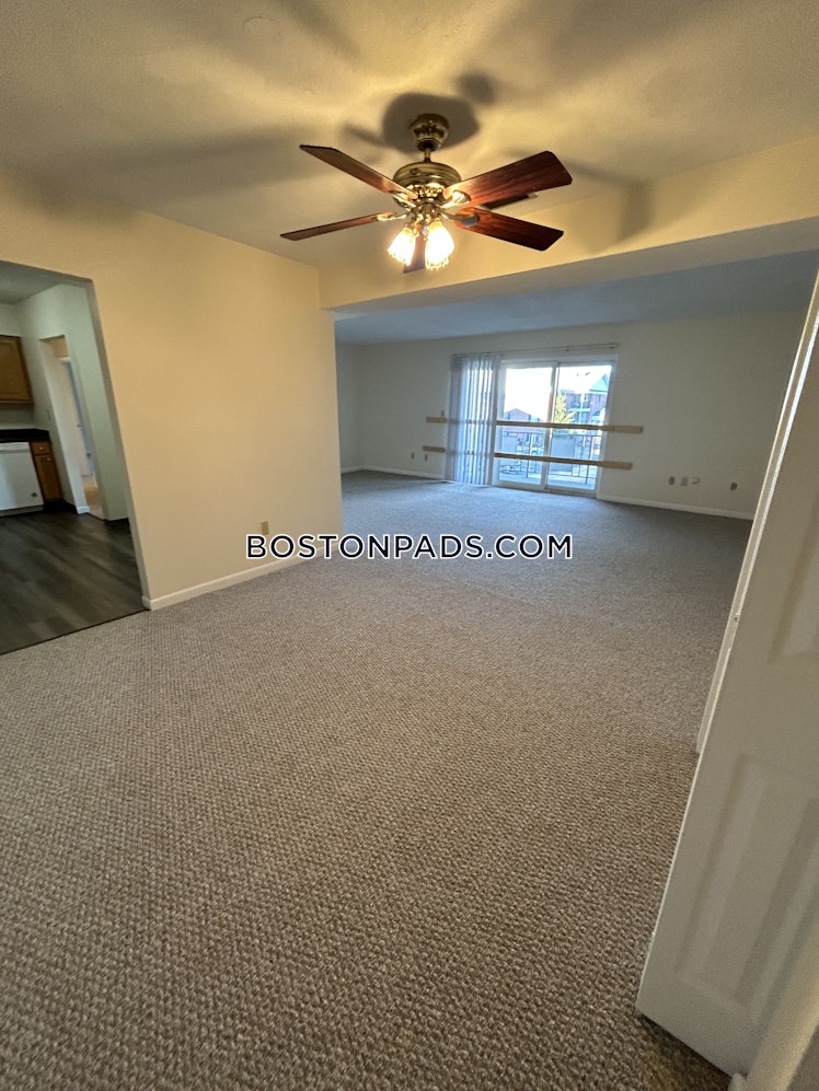 April Ln., Lexington