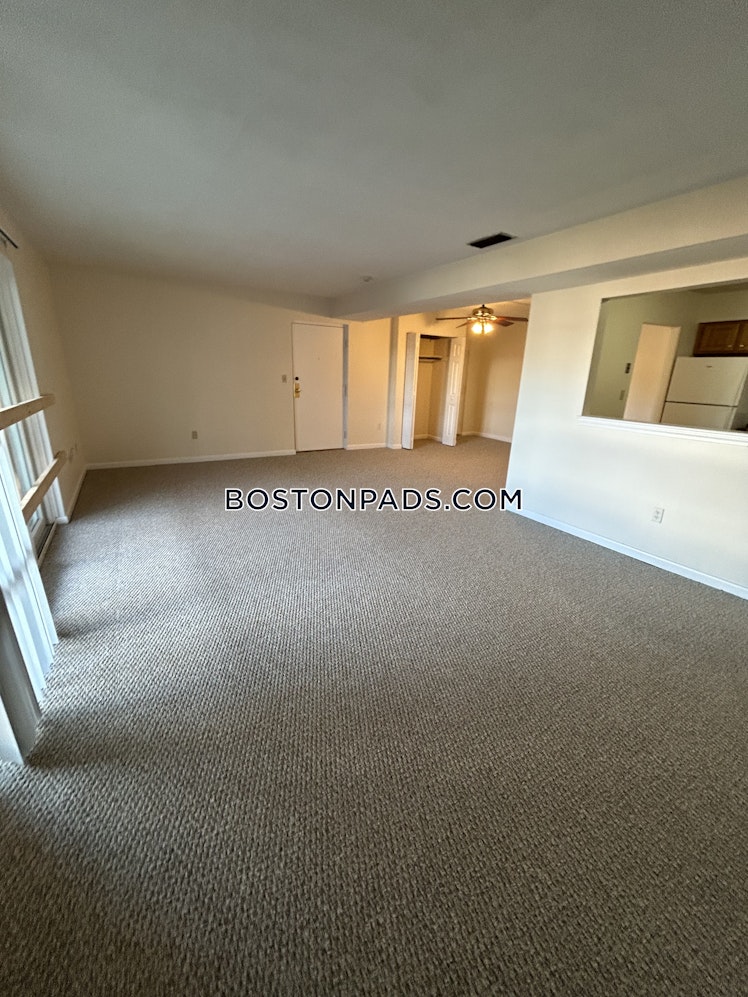 April Ln., Lexington