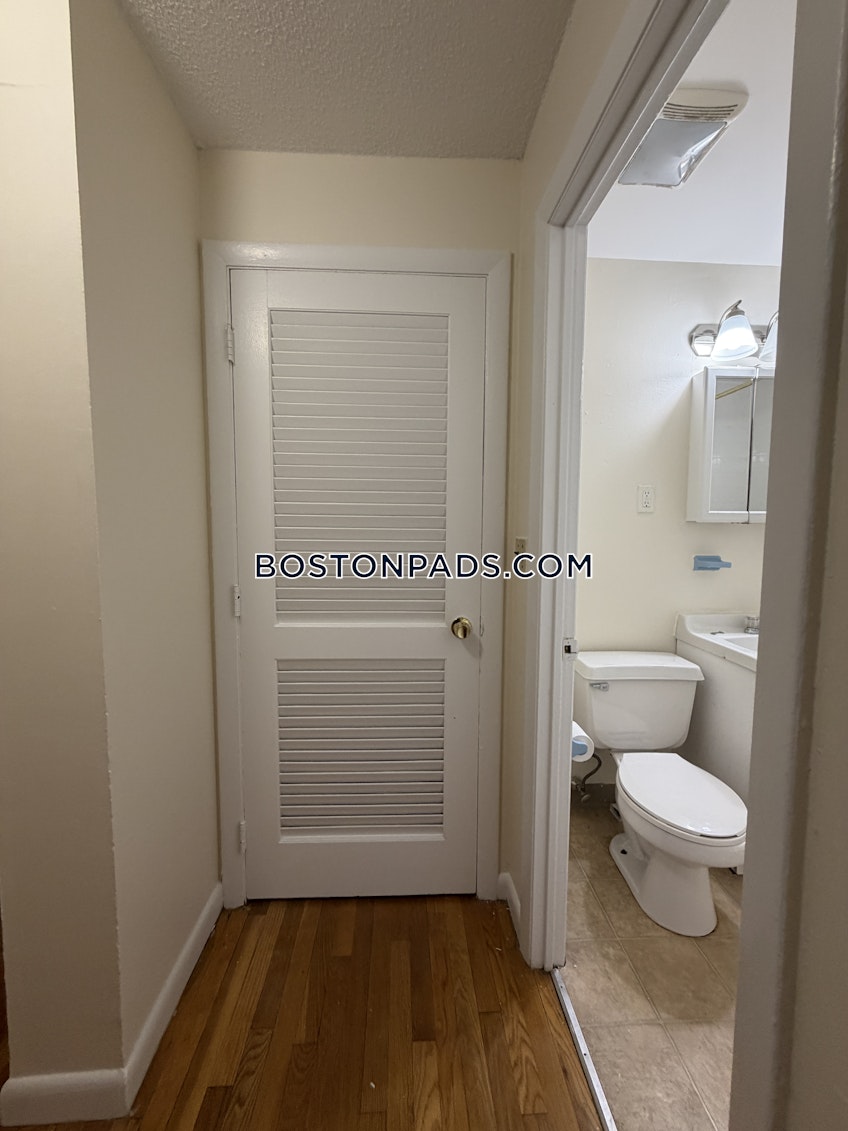 Boston - $2,700+ /month