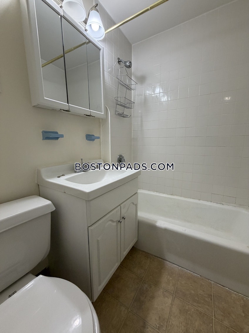 Boston - $2,700+ /month