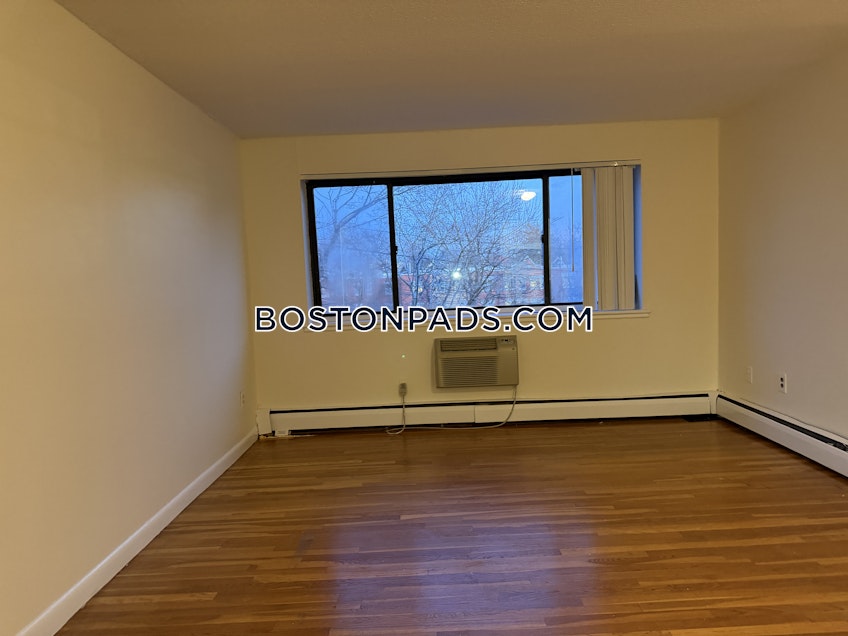 Boston - $2,700+ /month