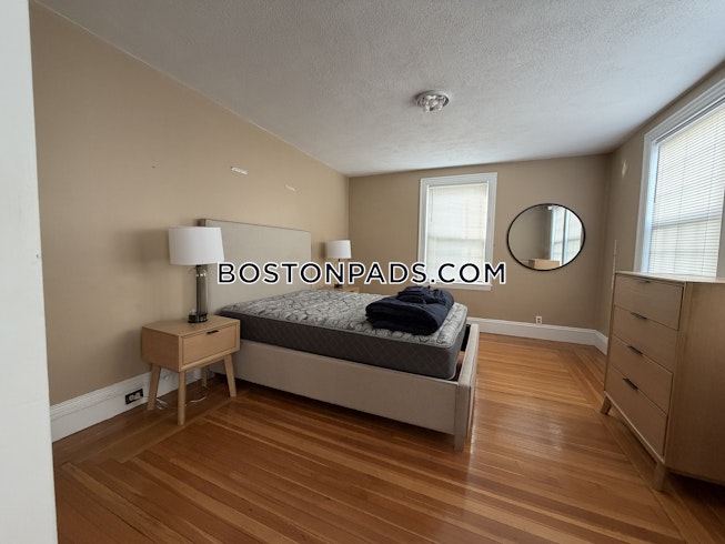 Boston - $3,800+ /mo