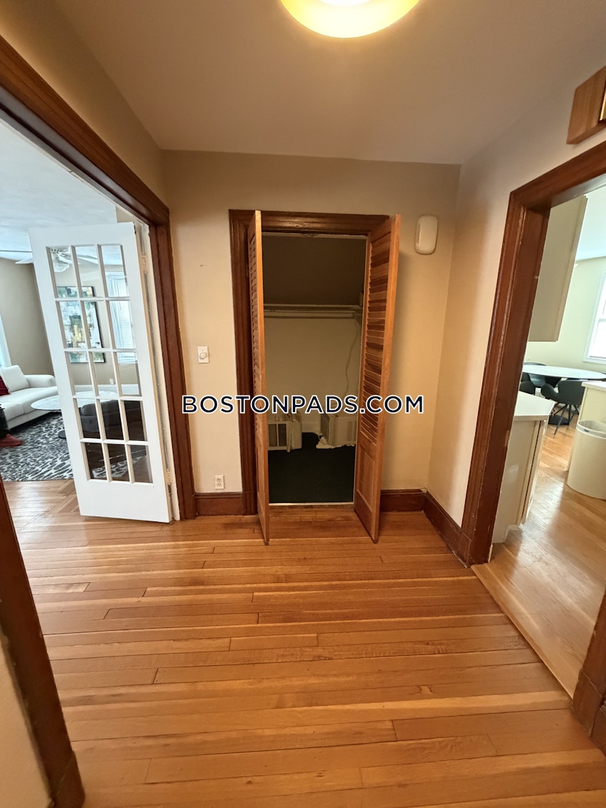 Boston - $3,800+ /month
