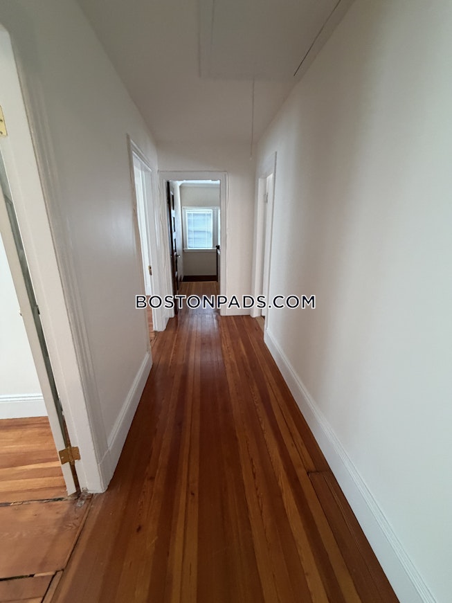 Boston - $3,800+ /mo