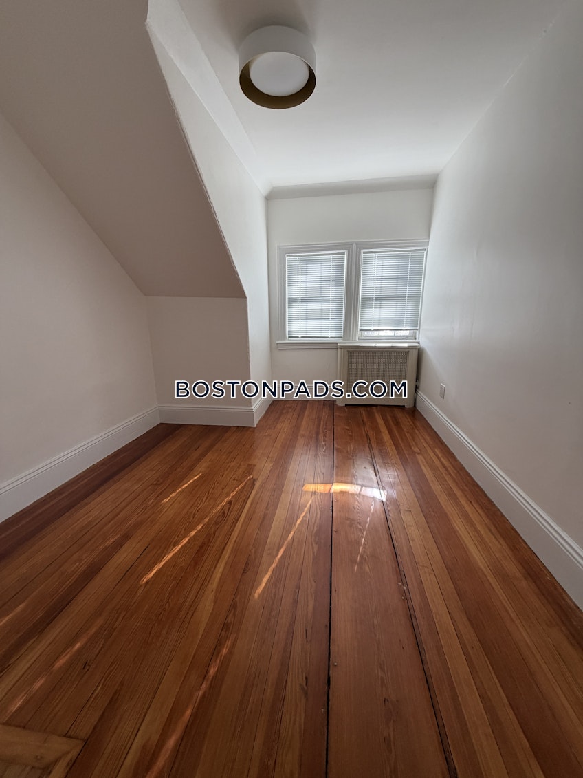 Boston - $3,800+ /month