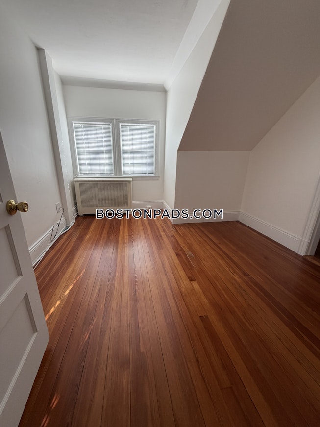Boston - $3,800+ /mo