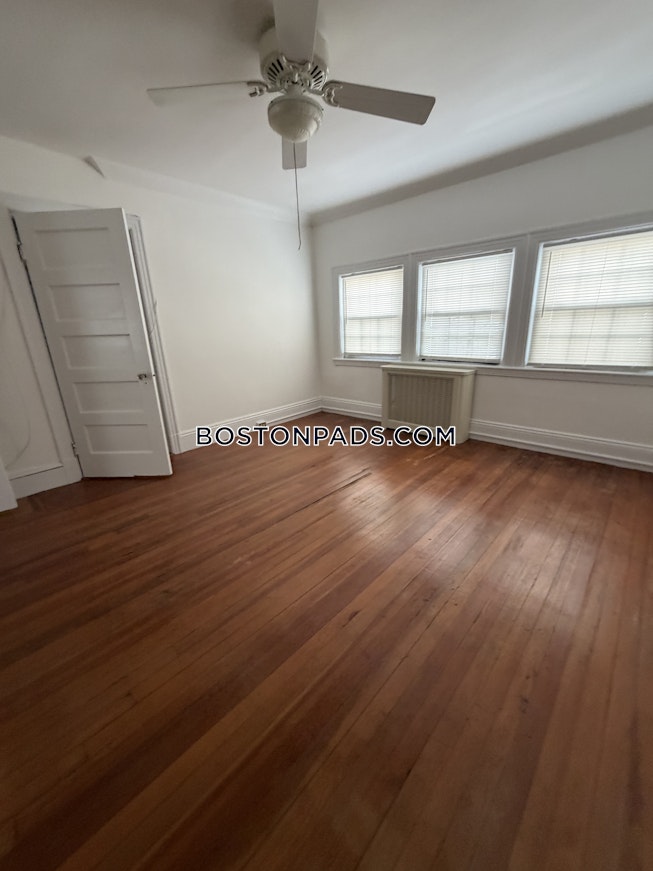 Boston - $3,800+ /mo