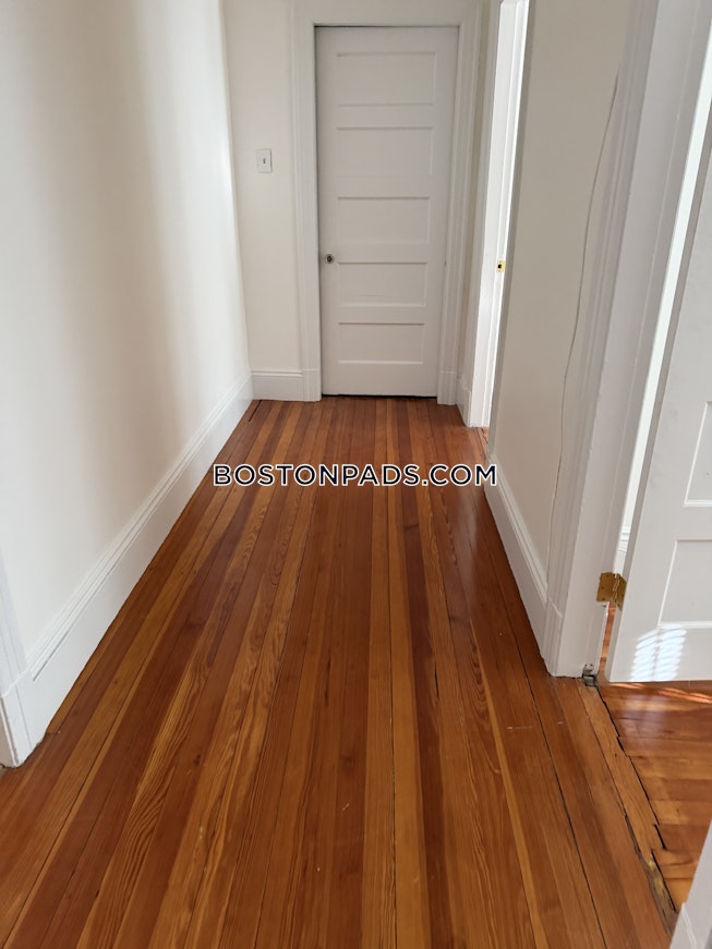 Boston - $3,800+ /mo