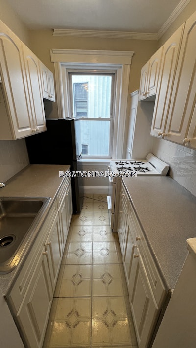 Cambridge Studio 1 baths in CAMBRIDGE  Harvard Square - $2,500 No Fee