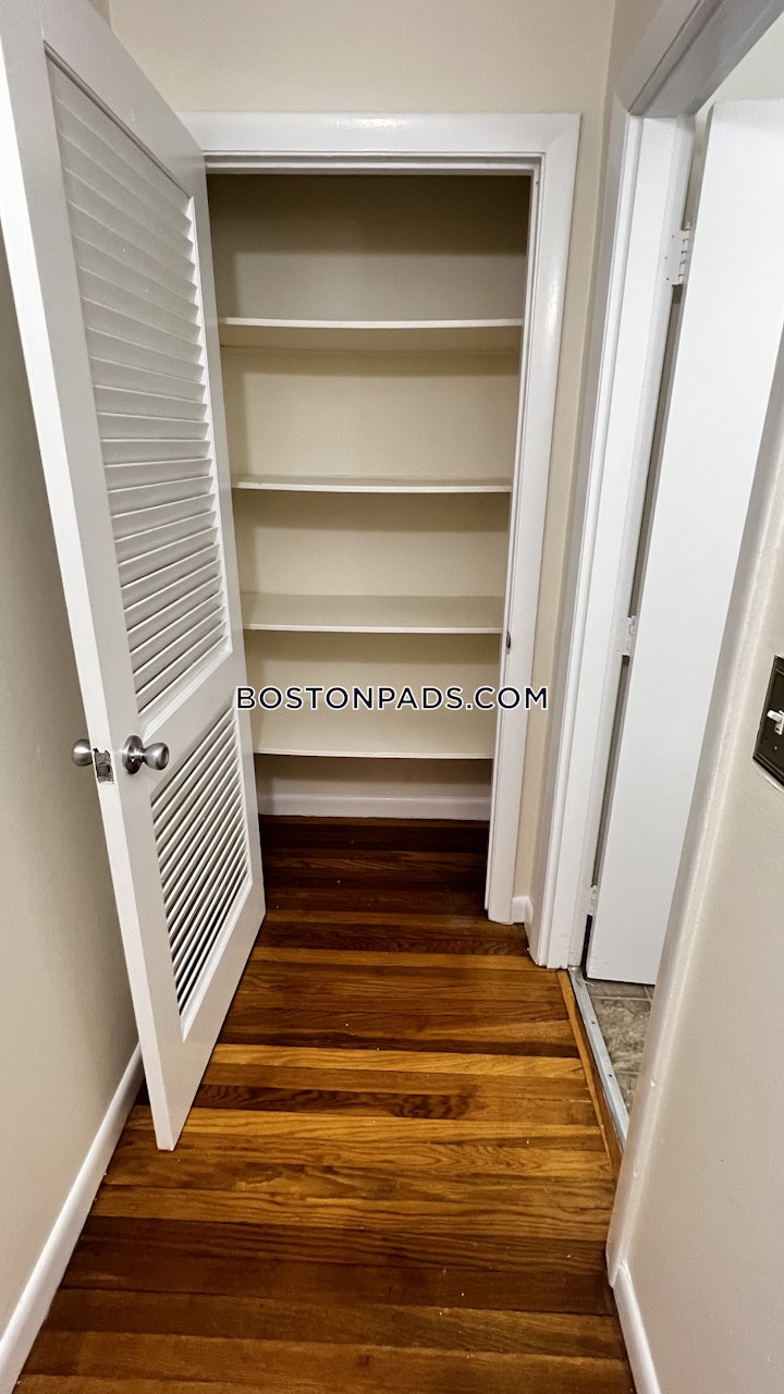 cambridge-apartment-for-rent-1-bedroom-1-bath-mt-auburnbrattle-fresh-pond-2150-8031639 