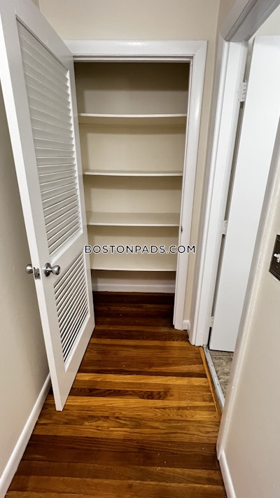 Cambridge Apartment for rent 1 Bedroom 1 Bath  Mt. Auburn/brattle/ Fresh Pond - $2,150 No Fee