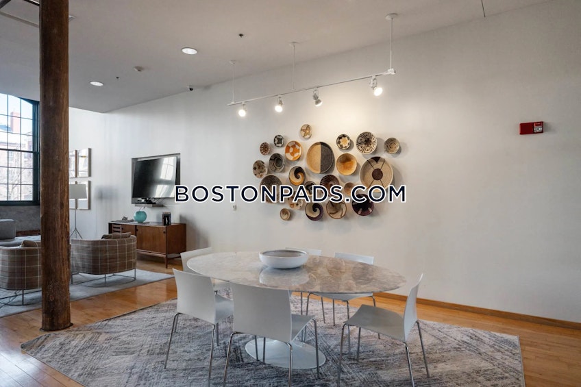 Lawrence - $3,584+ /month