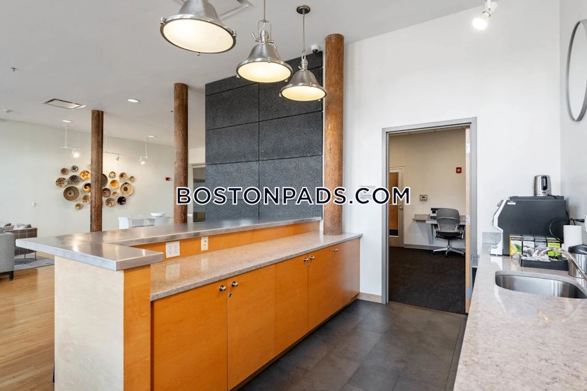 Lawrence - $3,584+ /month