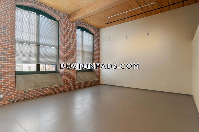 Lawrence - $3,584+ /month