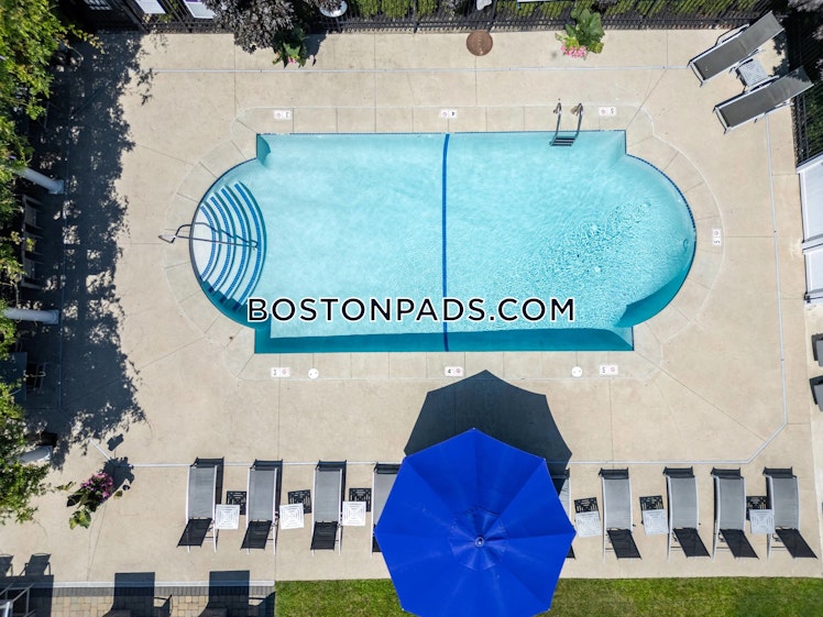 Brainard Ave., Medford