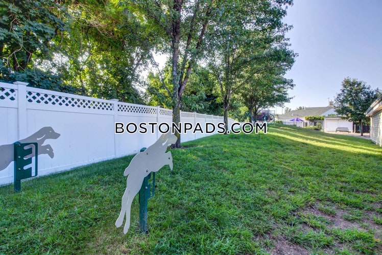 Brainard Ave., Medford