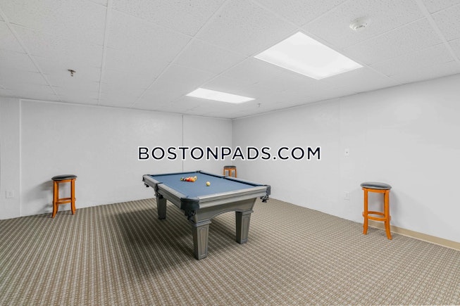 Boston - $2,350+ /mo