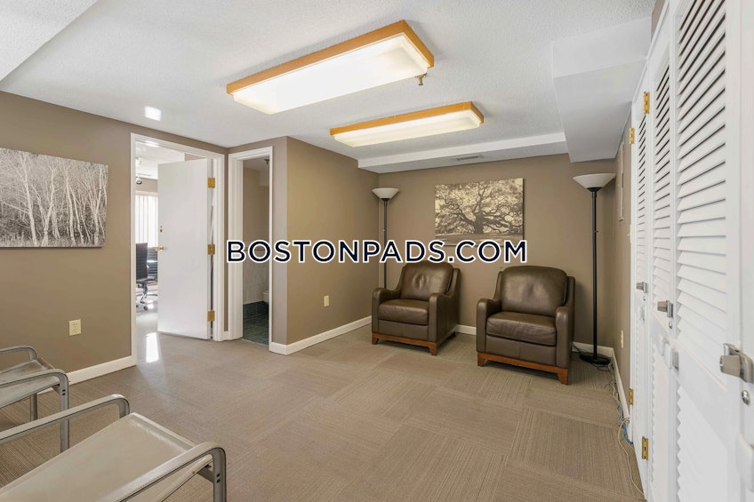 Boston - $2,350+ /month