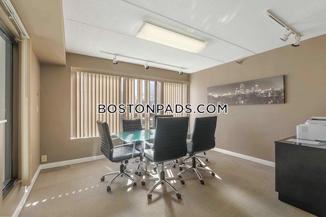 Boston - $2,350+ /mo
