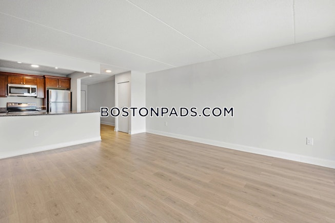 Boston - $2,350+ /mo