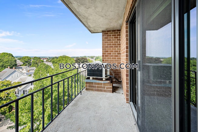 Boston - $2,350+ /mo