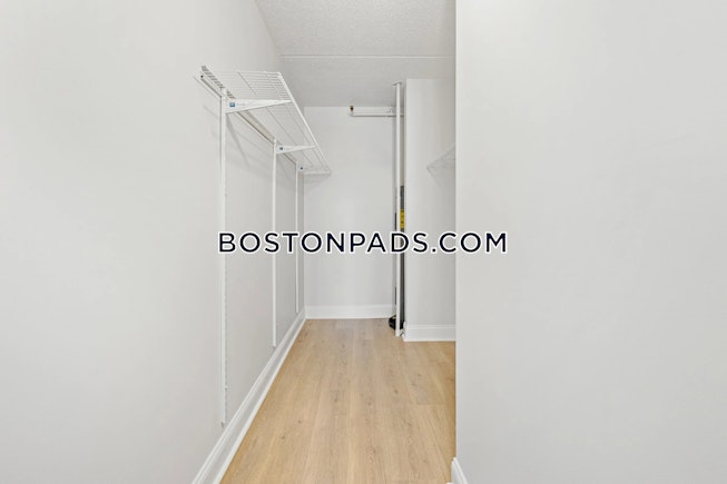 Boston - $2,350+ /mo