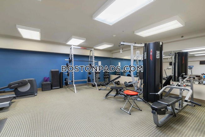 Boston - $2,400+ /mo