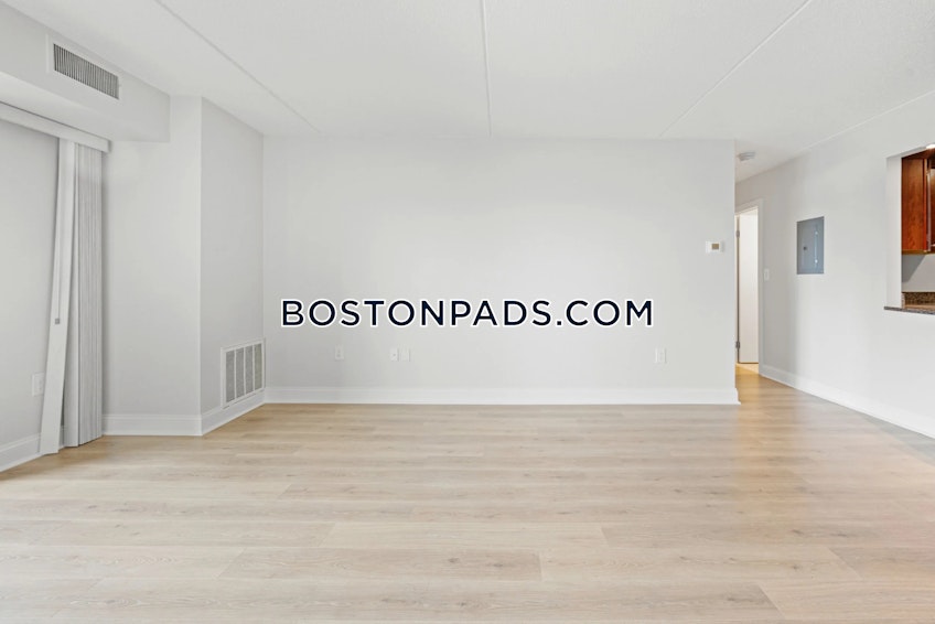 Boston - $2,400+ /month