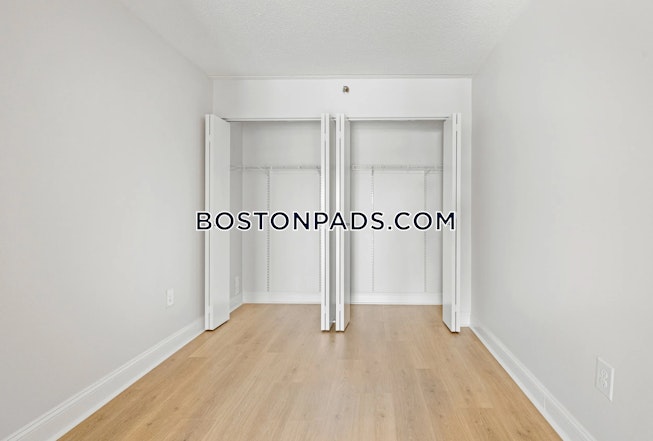 Boston - $3,200+ /mo