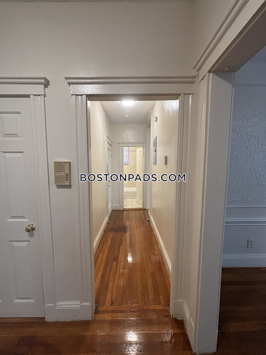 Boston - $3,100+ /month