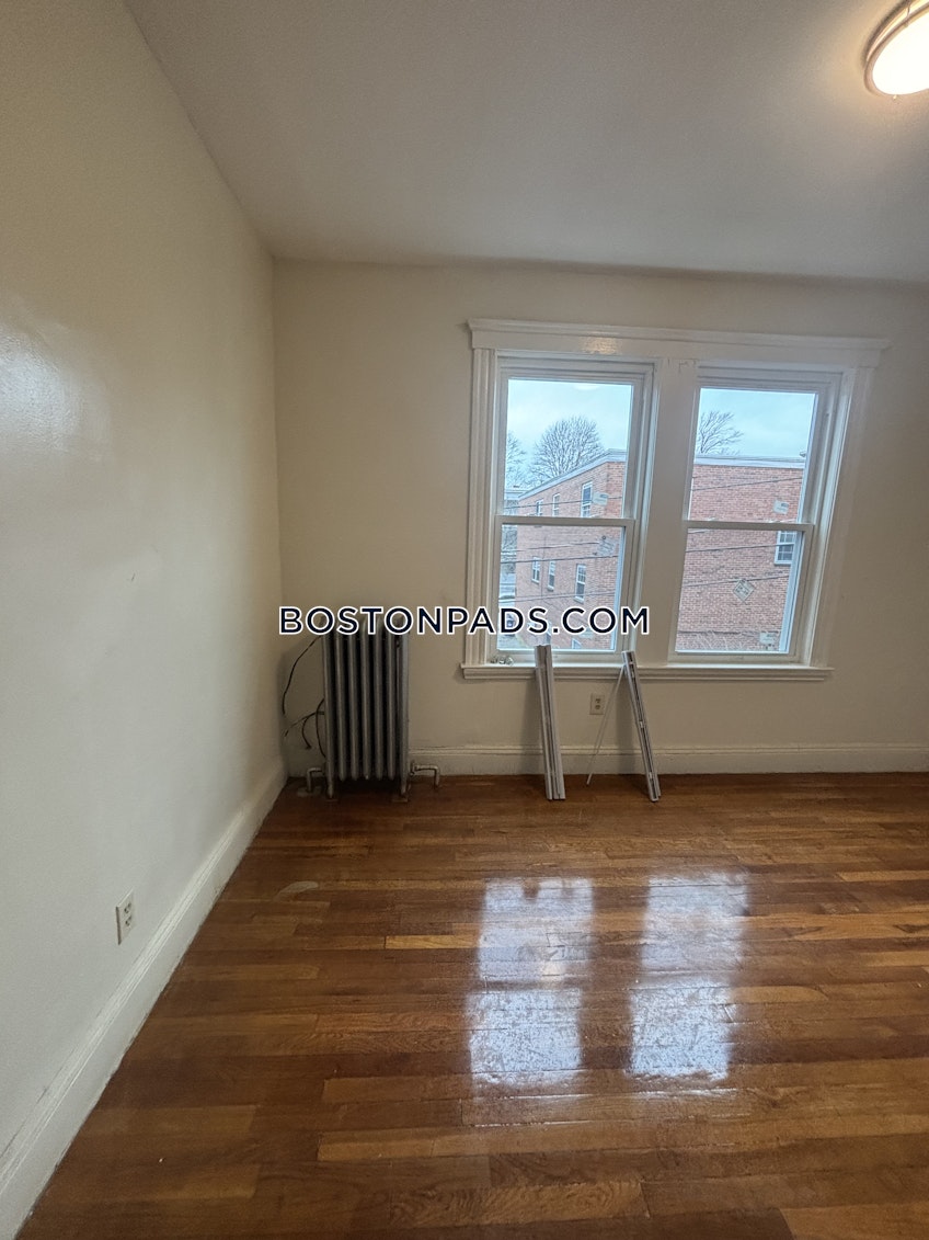 Boston - $3,100+ /month