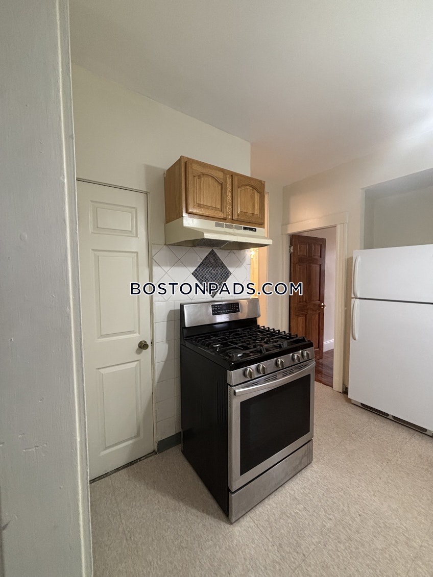 Boston - $3,100+ /month