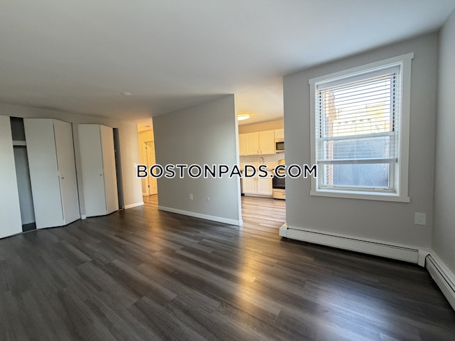 Boston - $2,895+ /mo
