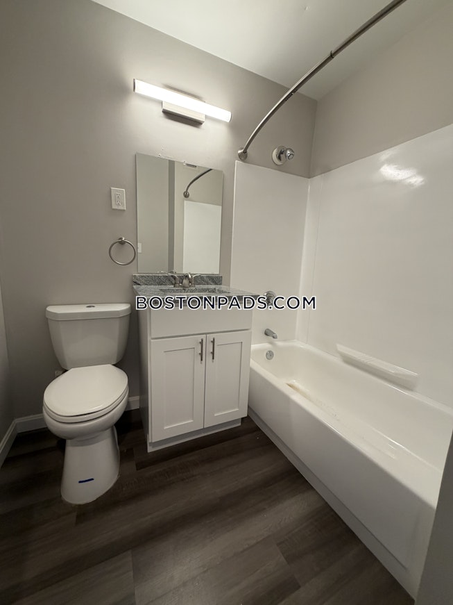 Boston - $2,895+ /mo