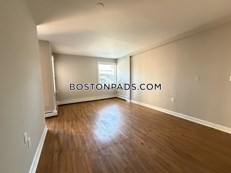 Bronsdon St., Boston