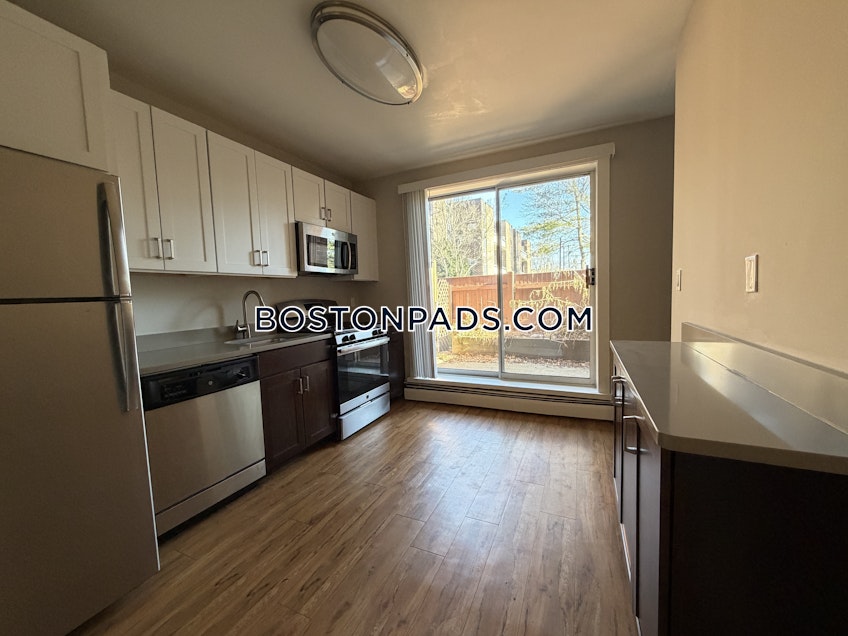 Boston - $2,915+ /month